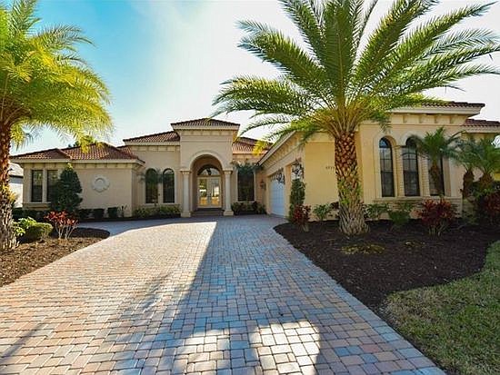 The home at  6935 Lacantera Circle in Country Club Village at Lakewood Ranch recently sold for $950,000.