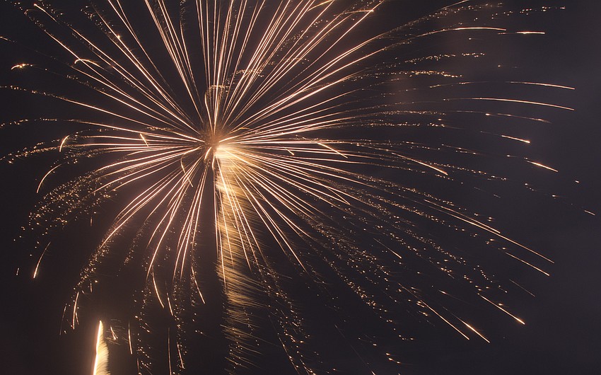 The show commenced slightly earlier than planned on account of the incoming storm.