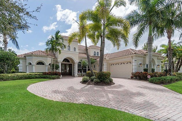 This home at 13614 Legends Walk Terrace in Country Club Village at Lakewood Ranch recently sold for $975,000.