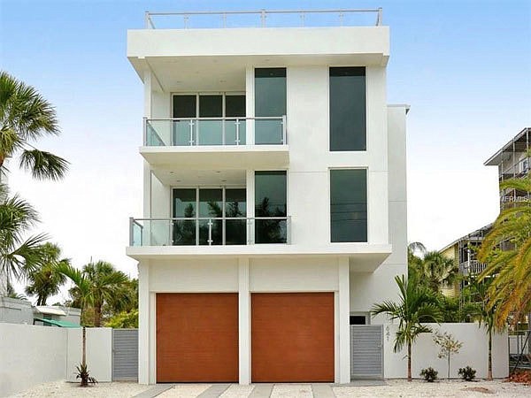 This home at 641 Beach Road  recently sold for $2,875,000.