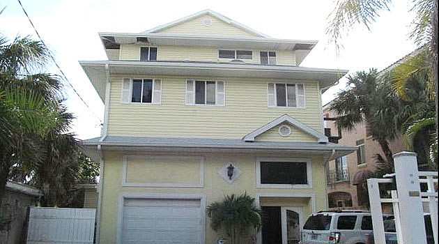 Two properties at 316 Beach Road recently sold for $1,725,000.