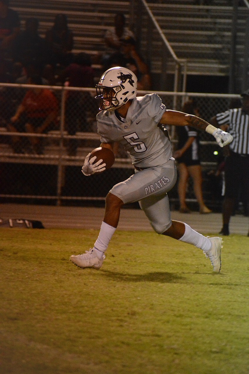 Tyrone Collins returns a second-half punt in his comeback game. He tore his ACL during the offseason.