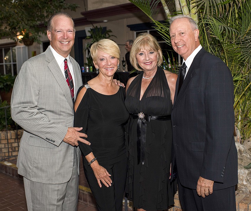 Dan and Clare Murphy, Brenda and David Maraman