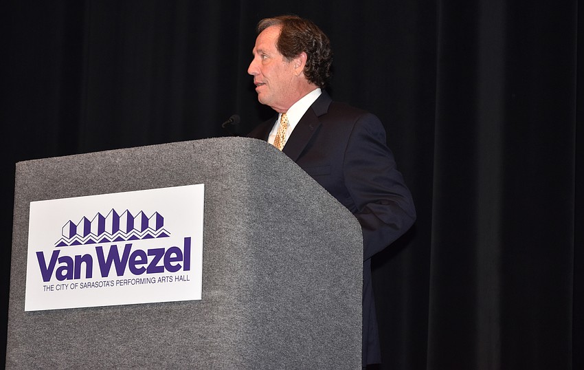 Nancy Roucher Arts Education Award winner Michael Shelton addresses the crowd.