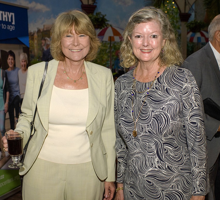 Pat Gussin, Barbara Peters Smith