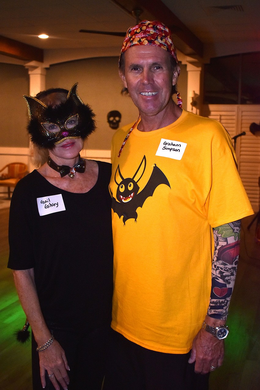 Social chairs Gail Gilvey and Graham Sampson