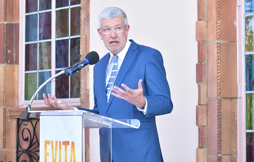 Producing Artistic Director Michael Donald Edwards introduces the show.