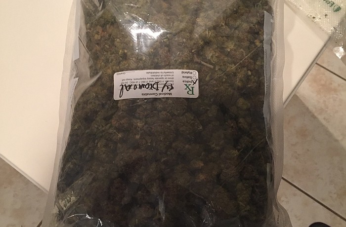 The Manatee County Sheriff's Office seized $199,100 in narcotics on Wednesday night and arrested a Bradenton man.