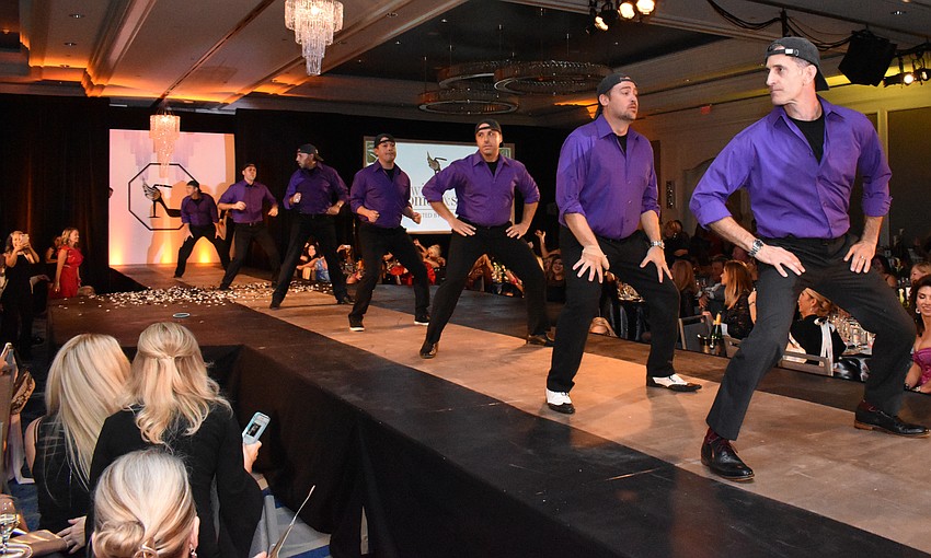 Solemen perform this classic closing dance number.