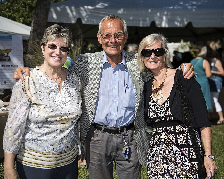 Maria Kalapati with Nils and Kerstin Weibull