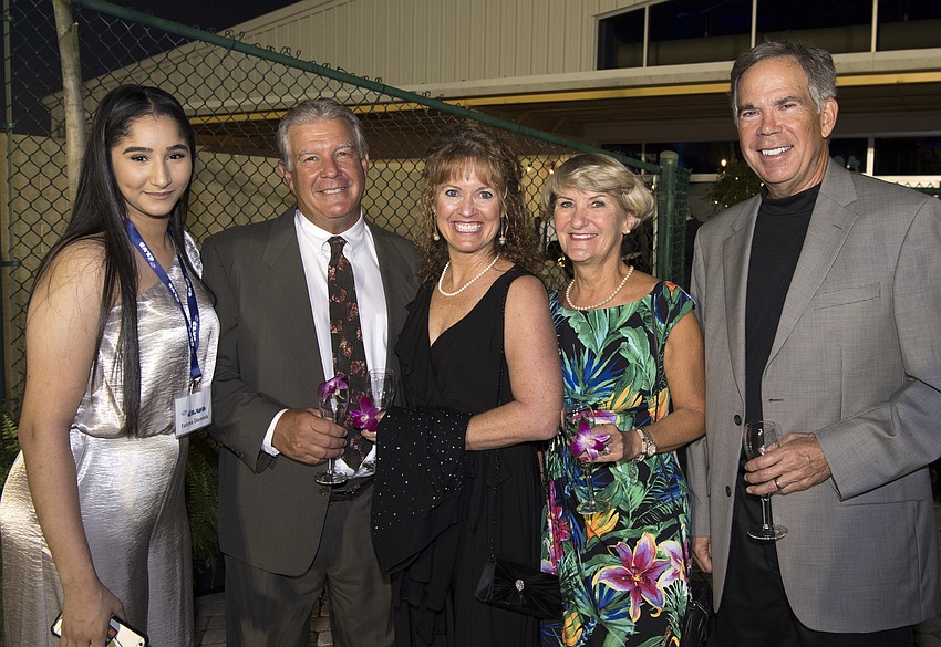 Fatima Demlak, Denny and Debbie Mahle and Karen and Mike Davis