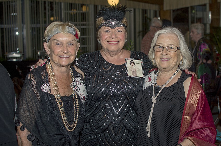 Carol O'Connor, Livy Haynes and Jan Johannesen