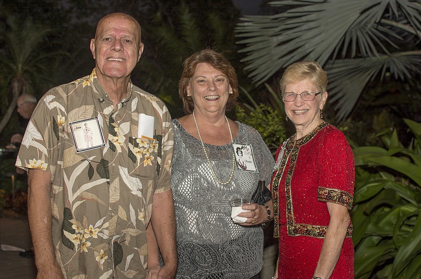 John and Sandra Chzczonowski ad Sue Angle