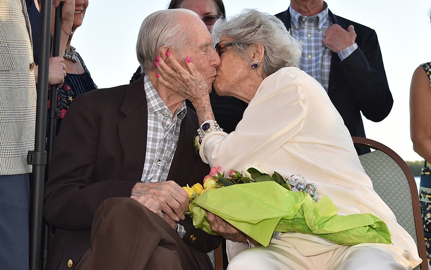 Mort and Carol Siegler shared a quick smooch at the end of their vow renewal ceremony.
