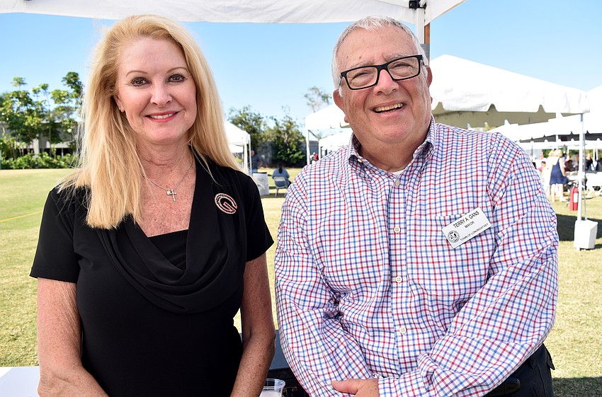 Susan Phillips and Mayor Terry Gans