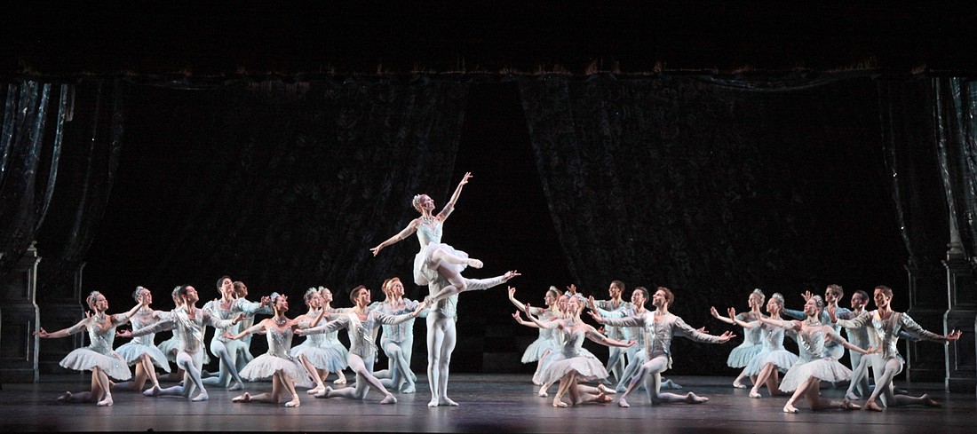 The Sarasota Ballet performed George Balanchine&#39;s "Theme and Variations."