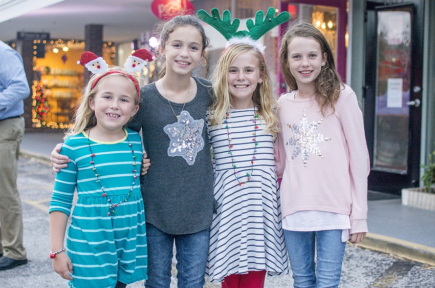 Elle Miller, Kaia Yturraldi, Emerson Miller and Sophie Yturraldi