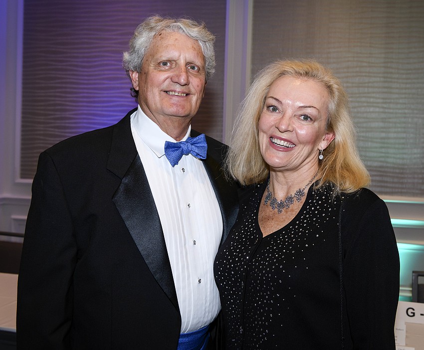 Wayne and Patti Lee Curtis