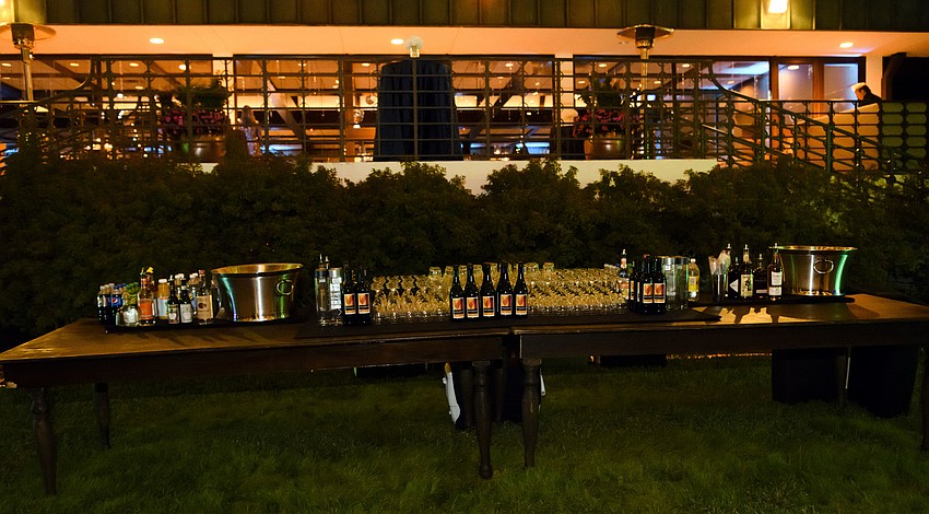 Michael's On East provided 4 bars for guests to refresh their beverages on their walk through the Gardens before entering Michael's On The Bay