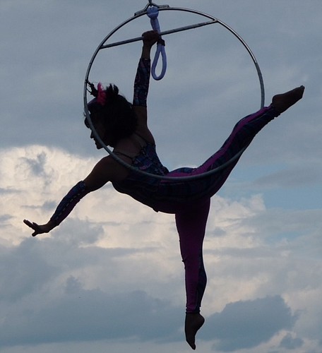 The Flying Espanas created new standards for trapeze artists after incorporating ballet and gymnastics into their routine. Photo courtesy of Carolina Espana Nock