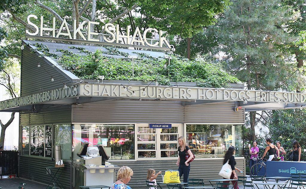 The original Shake Shack restaurant at Madison Square Park Garden. Photo courtesy of Beyond My Ken (own work) via Wikimedia Commons.