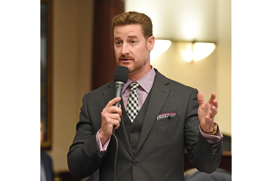 State Sen. Greg Steube has filed legislation revoking municipalities&#39; right to regulate short-term rental on private property.