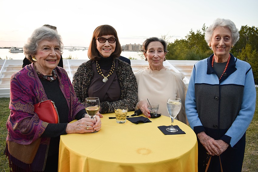 Dorothy Firestone, Bernice Davis, Tina Snyder and Ina Schnell