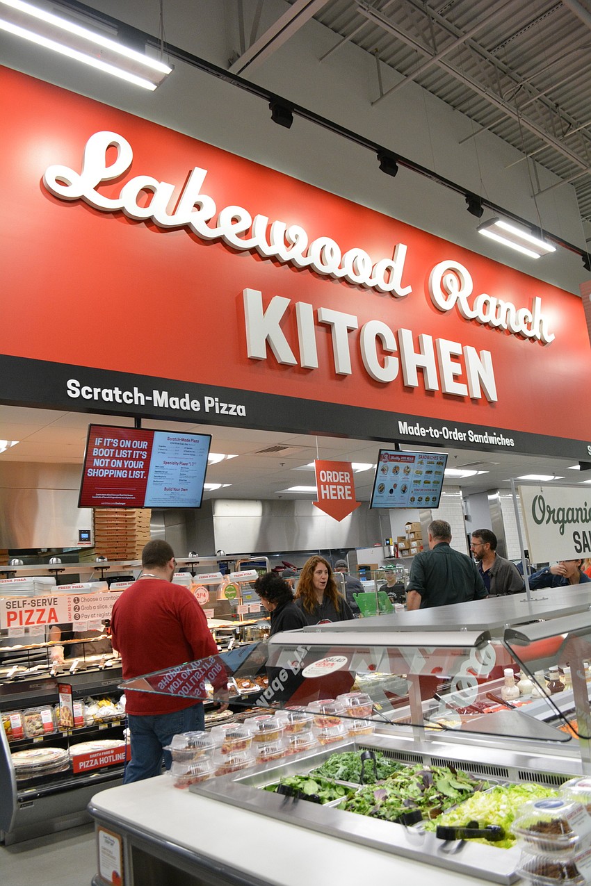 Earth Fare offers a pre-made food section, including fresh pizzas, smoothies and salad and soup bars.