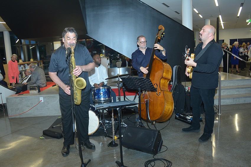 The Michael Ross Jazz Quartet provided music for the event.