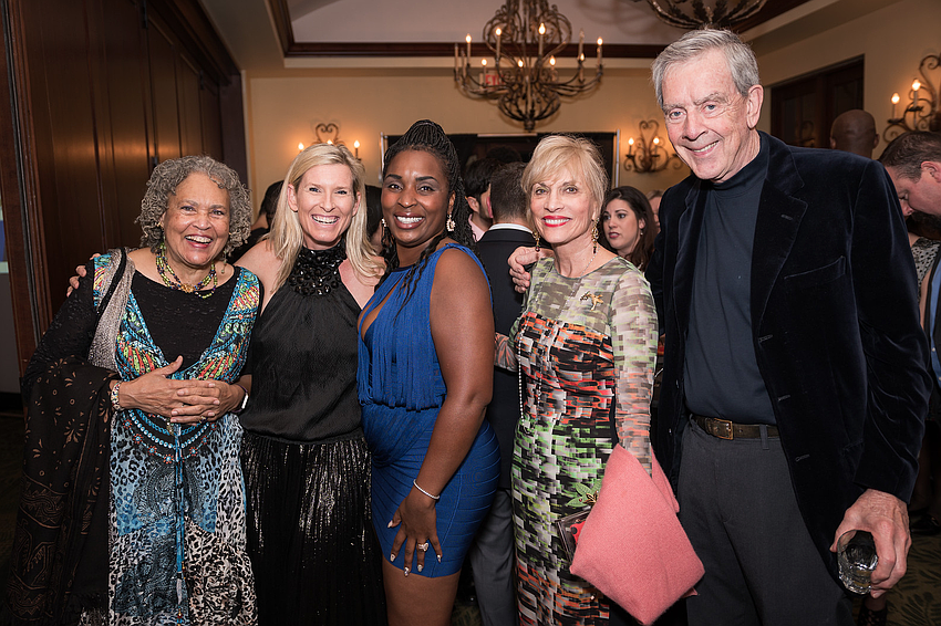 Charlayne Hunter-Gault, Shannon Rorher-Phillips, Tomeika Hunter Koski with Diane and Bob Roskamp
