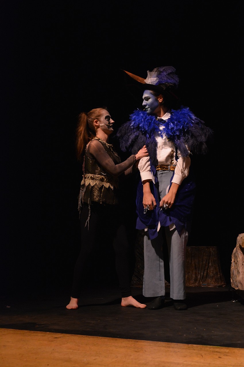 A hyena recognizes Zazu, played by Alexander Kraus, and threatens him for being outside his territory.