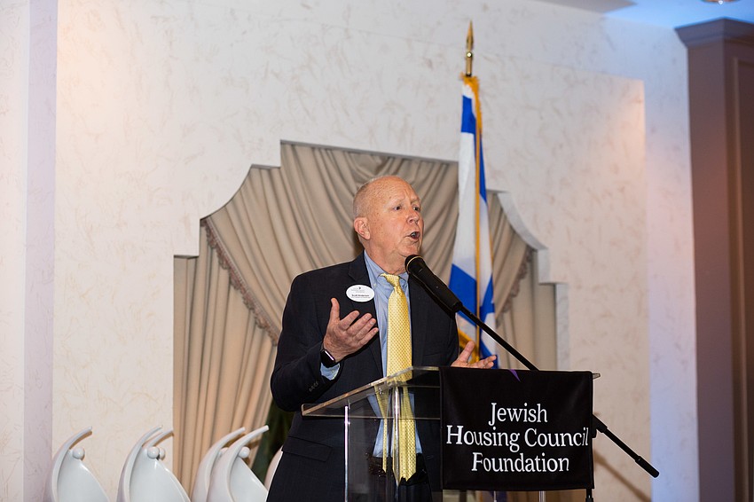 Scott Anderson thanks everyone for coming and congratulates the honorees.