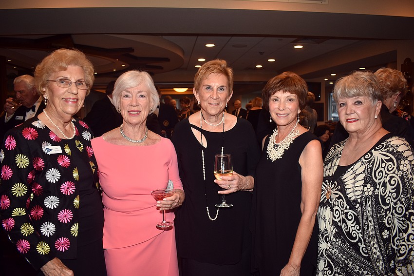 Sue Dennis, Mary Howes, Janet Allgair, Betty Goree and Geri Cushman