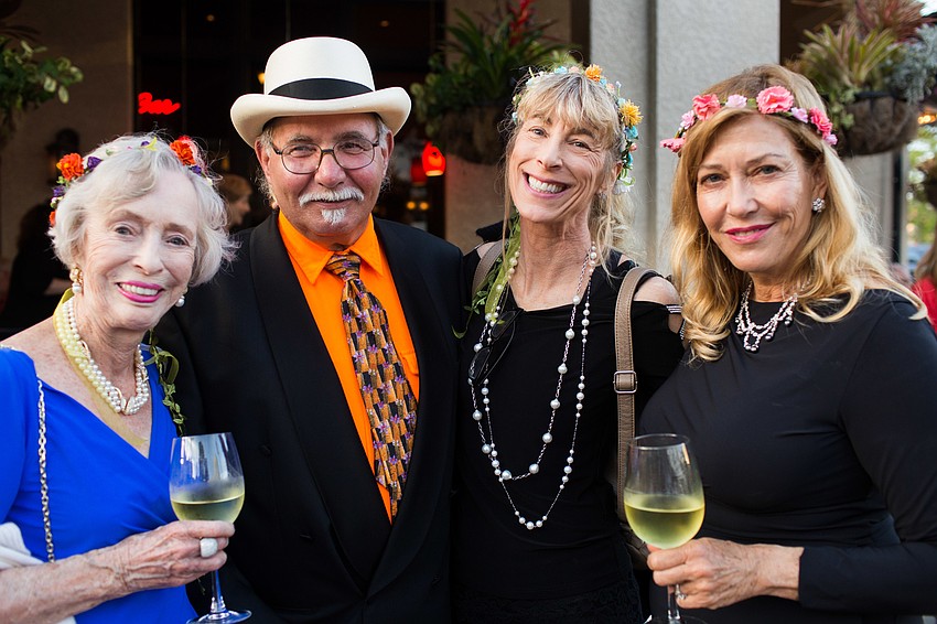 Dorothy Lawrence, Moses Pinkerton, Alice Nelson and Susan Lawrence