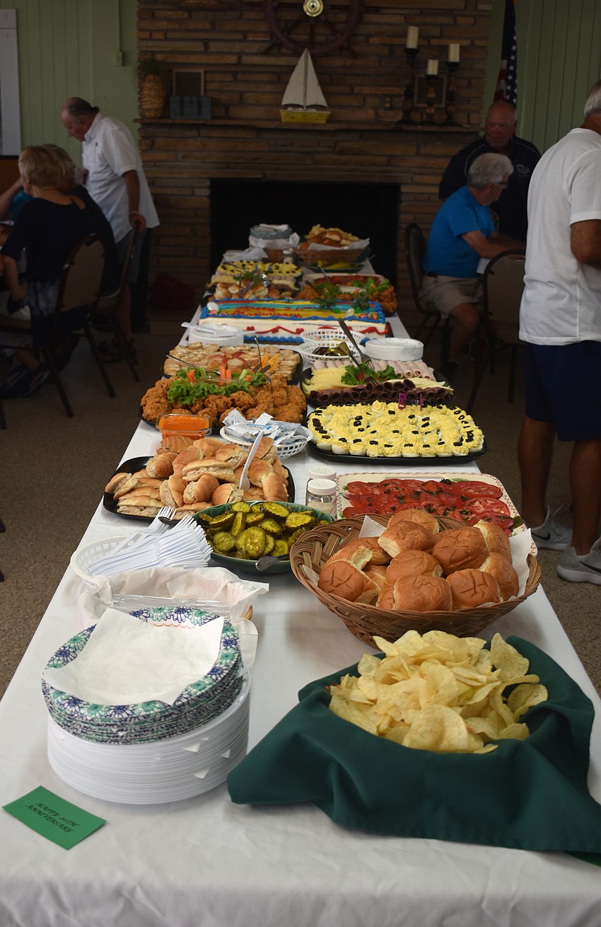 Residents enjoyed a buffet dinner.