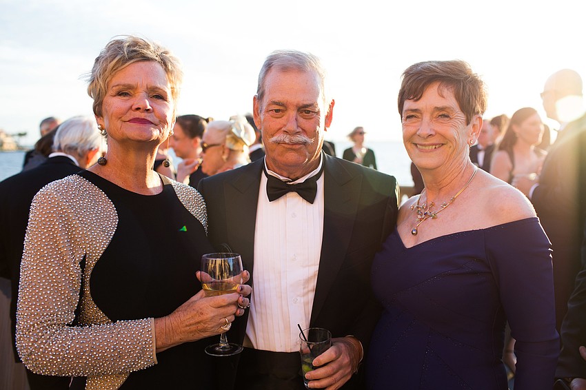 Linnea and David McAlpin with Linda Monda