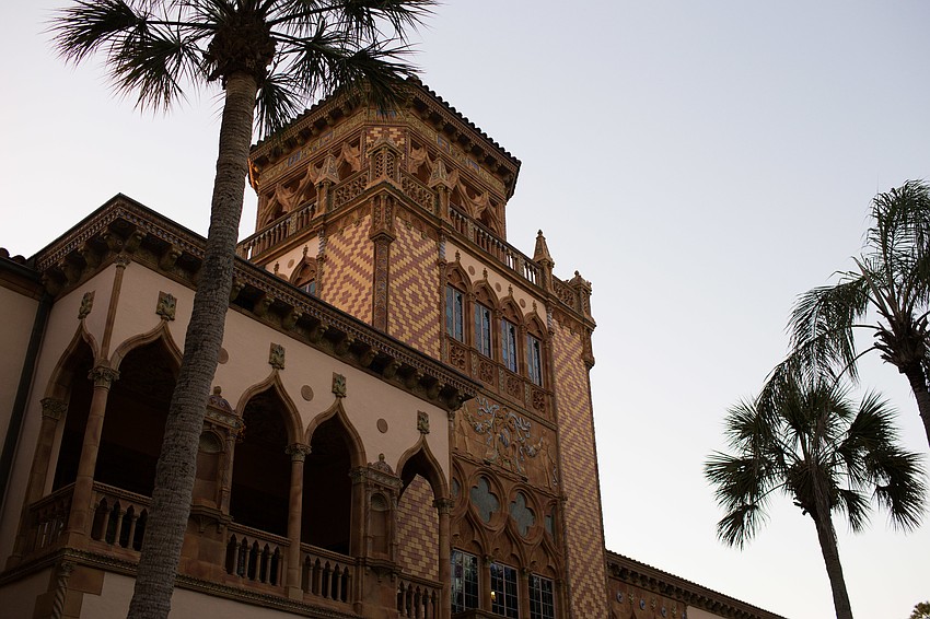 After the cocktail hour, guests went to a tent on the grounds.