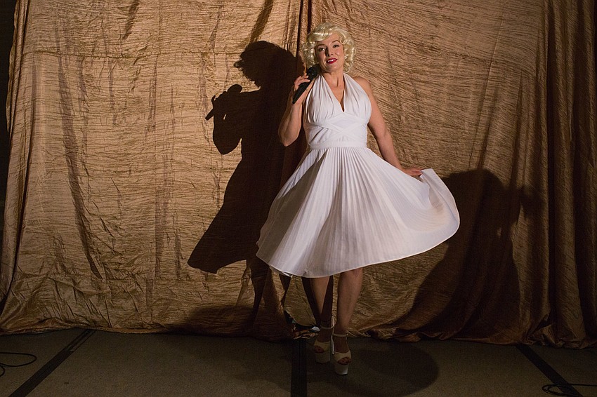 Live music entertained guests throughout cocktail hour.