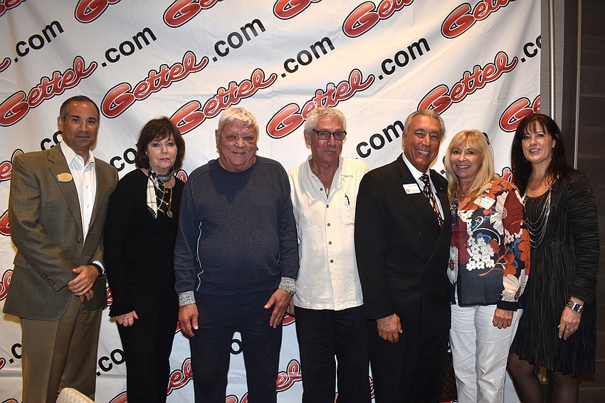 Previous Chamber Chairman Jeff Mayers, Ellen Walther of Gettel, and previous Chamber Chairmen and women David Miller, Tim Field, Andrew Vac, Michele Knuese and Tammy Halstead