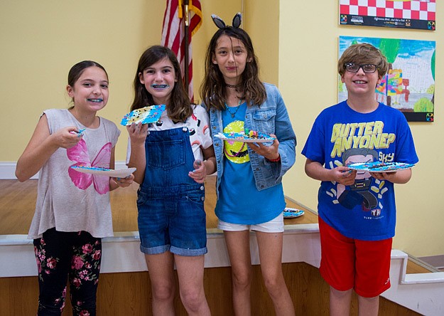 Laney Rosenberg, Mia Amdur, Lily Schlosberg and Ethan Schoenfeld