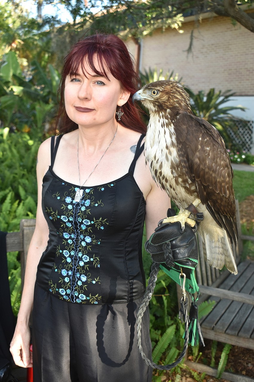 Tara Morningstar holds Muad’inb