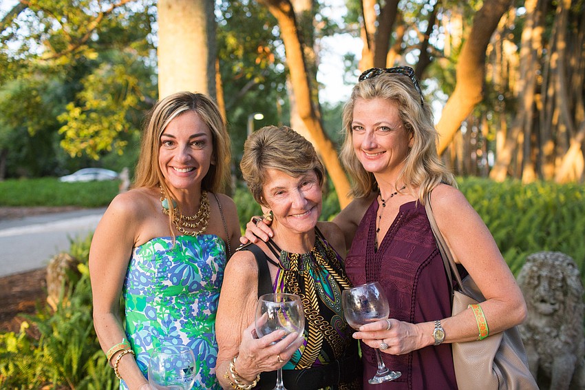 Lori Cashi-Haught, Paula Cashi and Tami Cashi