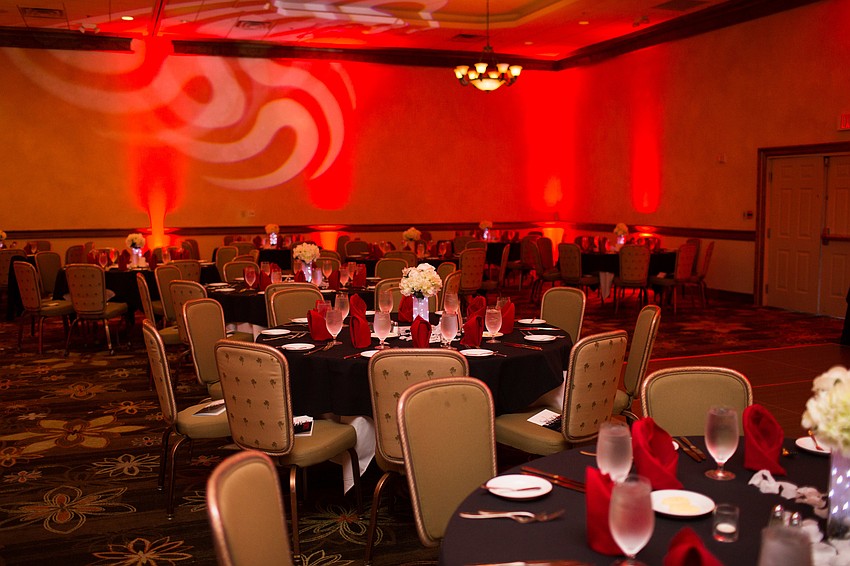 The ballroom in the Lido Beach Resort was decorated in red.
