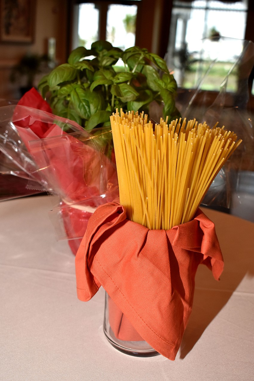 The closing luncheon had an Italian theme. Pasta decorated the center of tables.