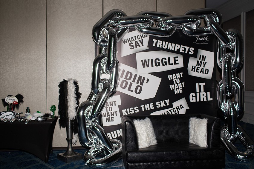 Hello Gorgeous had a Jason Derulo themed photo booth at the after party.