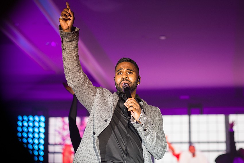 After the concert, guests enjoyed an after party.