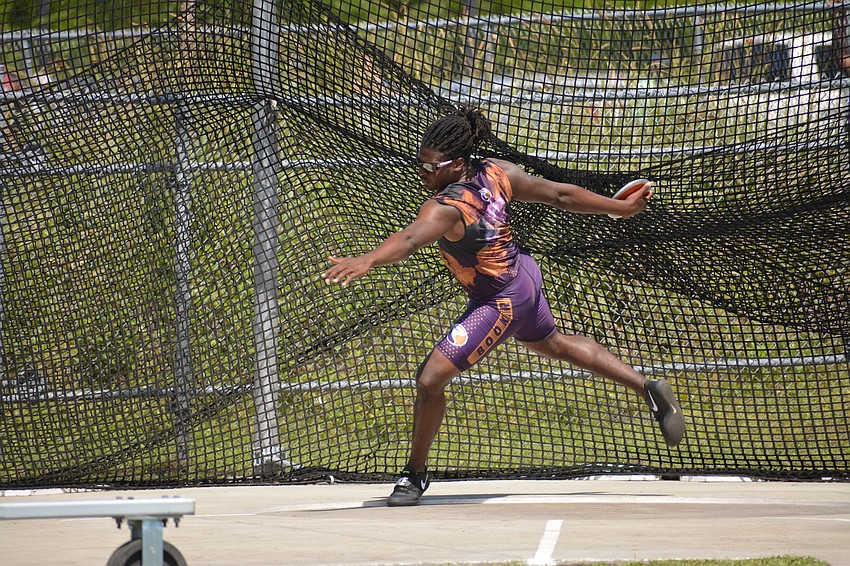 Booker High senior Manny Dasher finished eighth (147 feet) in the 2A boys discus throw.