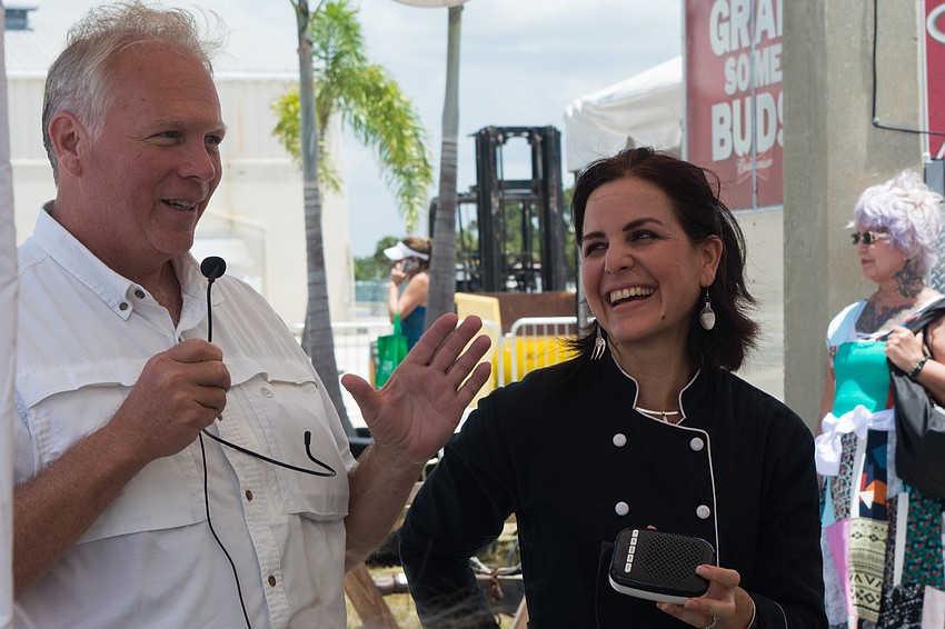 Rick Carter talks about the benefits of switching to a new plant-based diet with the help of Food Pharmacy's Evelisse Capó.