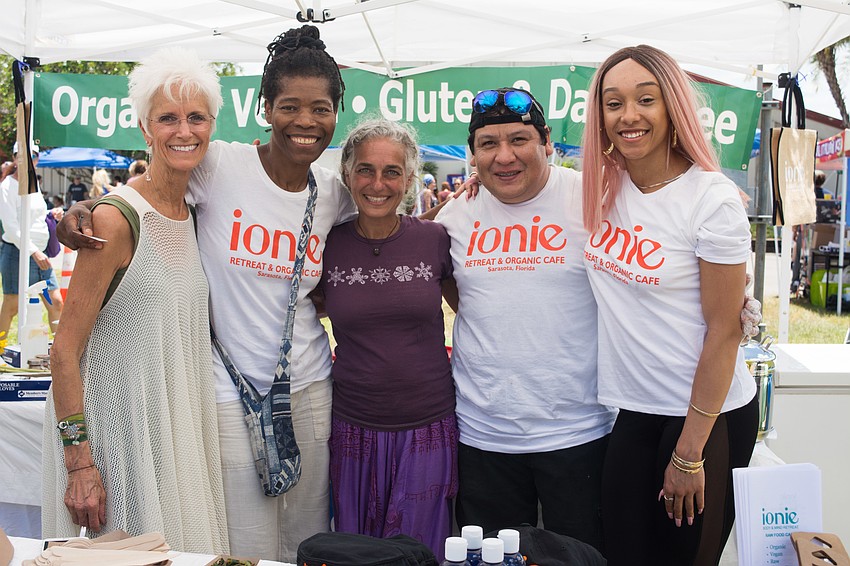 Cathy Kackley, Ionie Bergs, Vanda Fruth, Martin Diaz  and Jocelyn Meeren