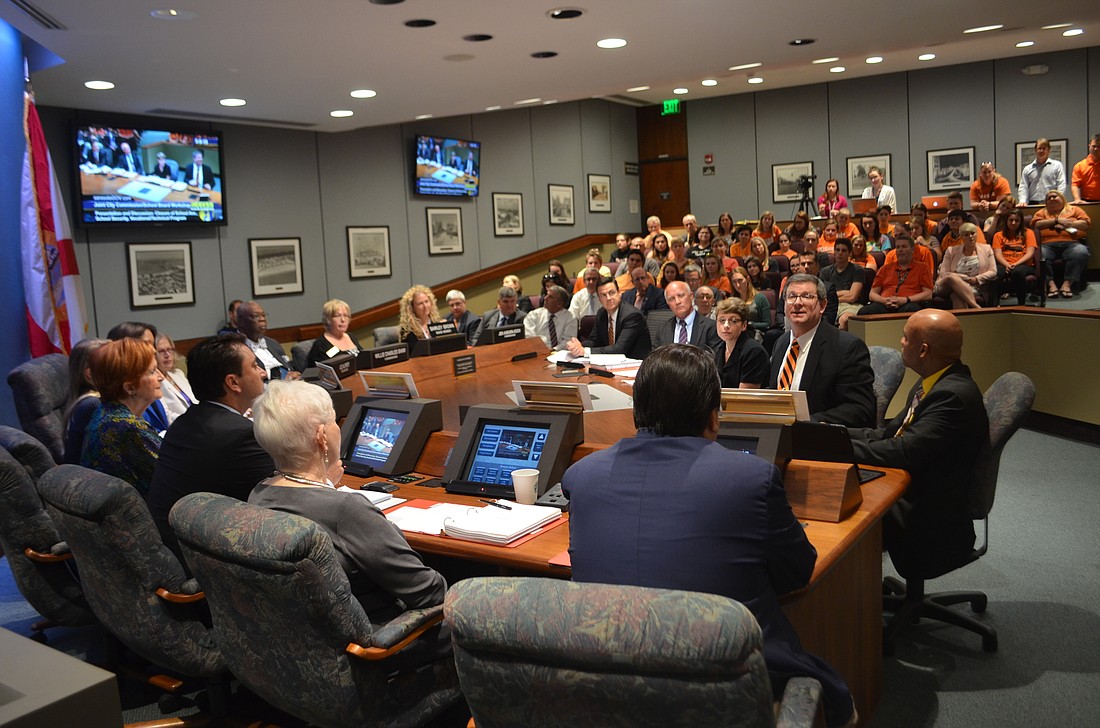 Sarasota High Principal David Jones argues in favor of the expanded School Avenue closure at Tuesday&#39;s joint meeting of the City Commission and School Board.